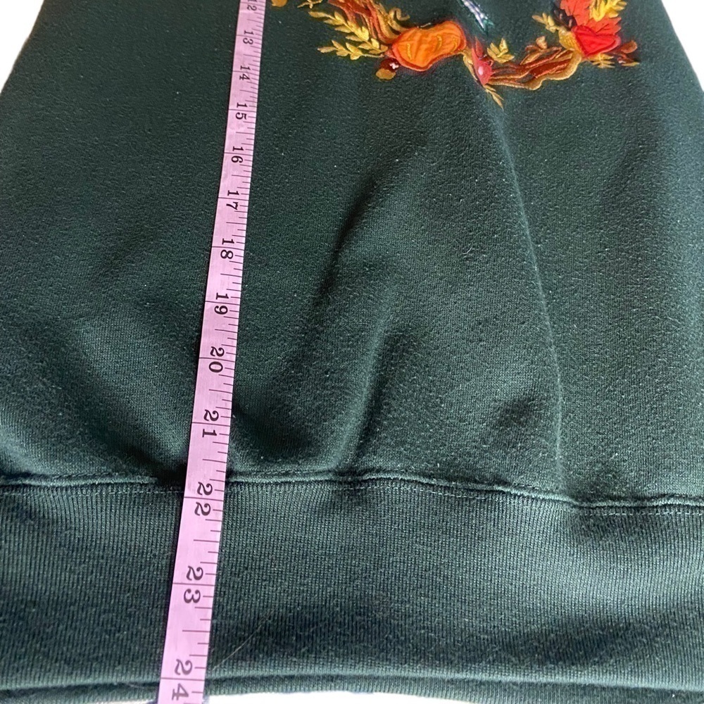 BAXTER & Wells harvest wreath sweatshirt and a Amish sweatshirt both sized LG - Picture 4 of 11